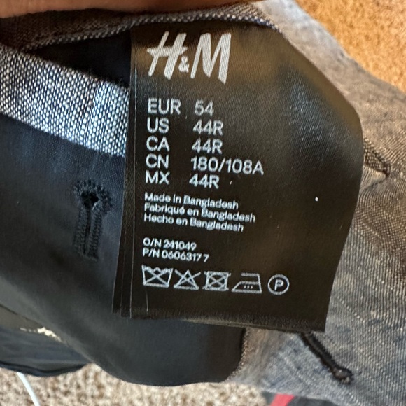 H&M men’s slim fit linen blazer. - Picture 4 of 4